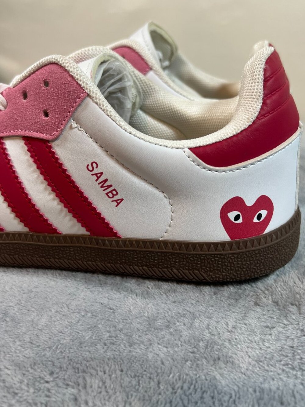 pink Adidas Samba Valentines day edition with heart print 9.5M - Picture 3 of 4